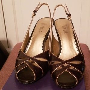 Peep Toe Strappy Faux Crocodile Shoe